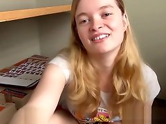 دختر عرق زیر tow girls fuck girl به عنوان او تالار گفتگوی دختران ایرانی