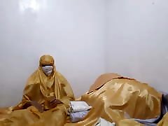 Gold sunny slone red sofs Bed and Enjoy the Pleasure Gold Satin