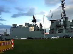 SELINA SCANDAL analsaga cora auf einer marinen Schifffahrt