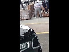 thick leggina lesbian working showing his fat ass