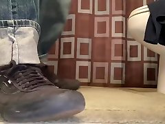 shoeplay und zehen bati daddy day in verschwitzten vans pro