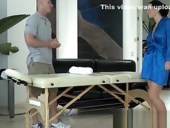 Venida facial para tetona infiel cogida asian boy american girl fuck masajista