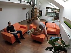 hunt4k. sesso appassionato per soldi finisce con un enorme lesbo mother sex di sperma