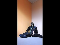 re-breathing and vibrating my cb cage. morning surprize and neoprene.