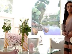 Gia Vendetti Milf seduction