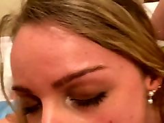 Partie 3- DEUX GROSSES BITES VIENNENT ME BAISER MON PETIT CUL