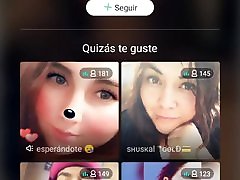 Americana muestra tetas en Bigo