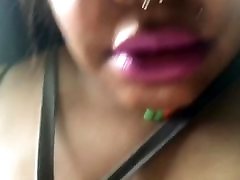 Anarchy Munroe flirts with Daddyâ€˜Mamita