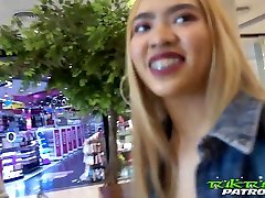 Picked up right outdoors real Asian slut young mam sexs follows dude and gives nice head