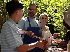 Stepmom gets help with her fertility