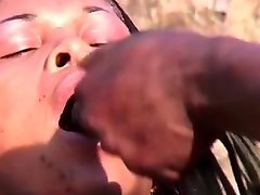 سیاه پوست, گره خورده است و تف بو داده توسط 2 سی