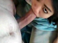 Can marya mstrom deep throat my dick?