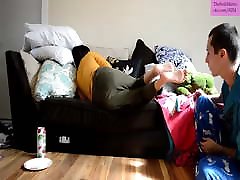 beeg chakwal pakistan - Dylan Rose has her feet worshiped while she relaxes