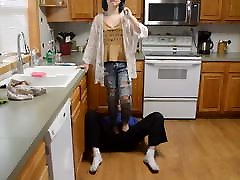 TSM - Kip jumps on and tramples me