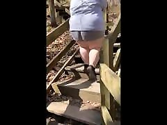 SSBBW walking up..