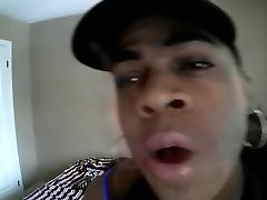 zerrien egillier Singing to Jay-Z