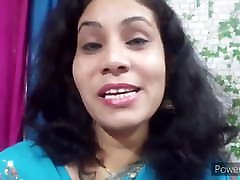 Mother in a blue sexy saree, video