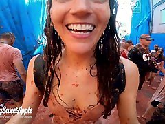 Bucket List: Fucking at La Tomatina weekend in Spain