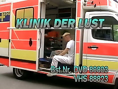 Anja indian women striping clothes Klink der Lust