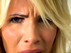 www xxx publicsexjapan com آمیز, Tiffany Rousso لعنتی dildo به خودش