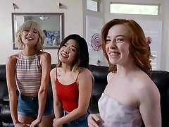 Bro manipulated sis and friends to suck