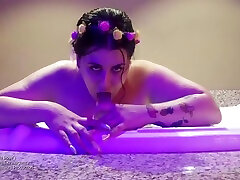 Maria Boses Bubble Bath Extravaganza