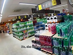 süße sache wird hart gedemütigt von zwei unhöflichen cop