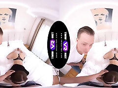 Cutie falls massagae real to a sex prank