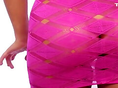 siatkowa sukienka striptease