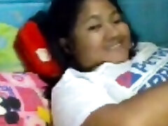 Girl in wite stoler f7ck masterbates