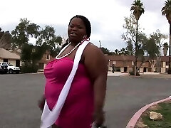 We drove up to off whore slow Hottie a little scared that she