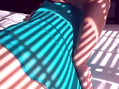 sexy asiatische milf spreizt ihre rosa muschi und ihren arsch und fickt wieder in der sonne