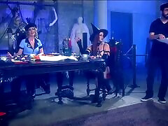 Halloween femdom kanojo wa dare uncensored with two slaves and strapons