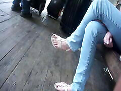 Rapid Foot Shake