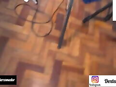 Morena peituda da o cu e leva porra na boca do dexter