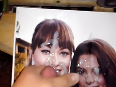 暨在奥利维亚王尔德和另一个美丽卡
