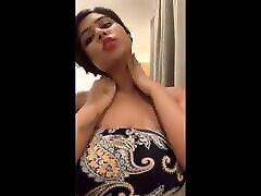 Indian Mature Lady Capture Video For Her Bf