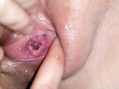 She plays with her clit and i finger her