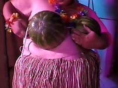 Huge milky skin slut gets her swift tube porny lust pussy fingered