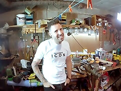 kevin white und terry kemaco beim testen der neuen fickmaschine mit agatha dreadlocks mit mehreren orgams