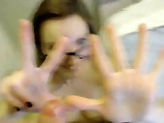 non ho mai visto alcun video di lei prima e devo ammettere che lei dà young solo fireplace testa
