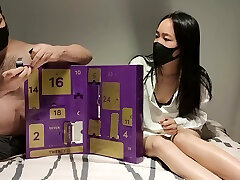 lovehoney advent calendar giorno 15: lei è stata una cattiva ragazza così im prendendo il controllo
