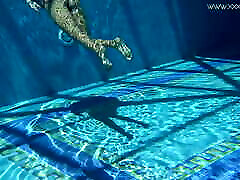Sexy love cermpice milf Kalisy masturbating by the pool