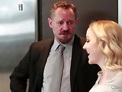 Blistering hot agilina joiel Iris Rose gets an older dick