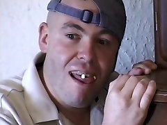 Gang-bang d&039;une MILF bourgeoise