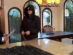 Raylene - Is A Milf On A Xxx Mission
