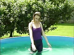 lucie&039;s erstes casting eines teenagers, der ihre blonde muschi masturbiert