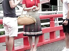 Picked Up A Mesmerizing Woman! Pushed Away! - Part.1