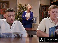 Oliver Flynn And Air Thugger - Hot fucky dady Milf Gets Double Creampied