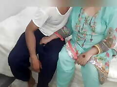 Gori Chikni hot frey mom ki Jabardast Chudai Hindi English Title